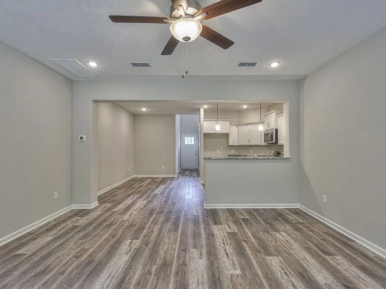 113 Creek Wood Rd — Photo 14