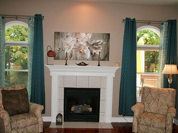 5th image of 181 Westchester Way