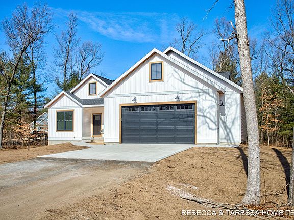 2nd image of 6028 Vesper Dr #26