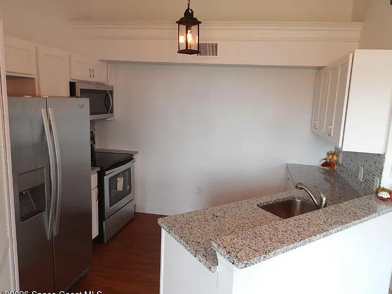 7220 N Highway 1 #202 — Photo 11