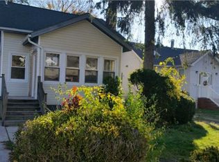 231 N Corona Ave, Valley Stream, NY 11580