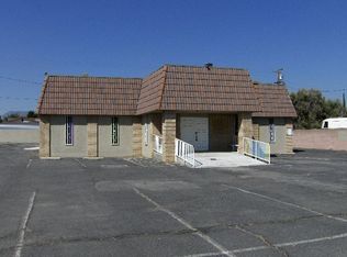 1590 W Foothill Blvd, Rialto, CA 92376