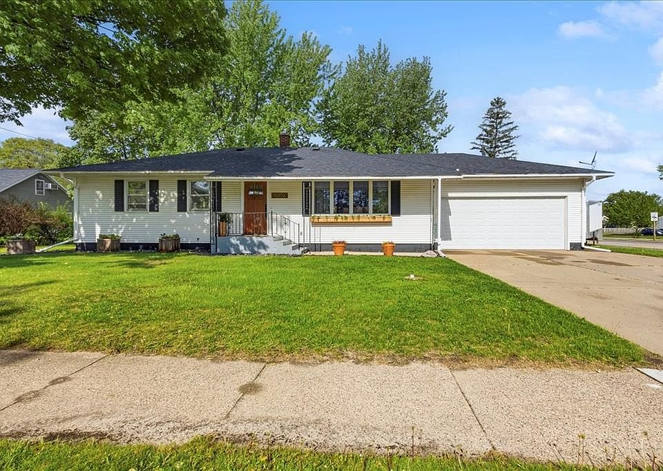 1st image of 50719 Caroline Street
