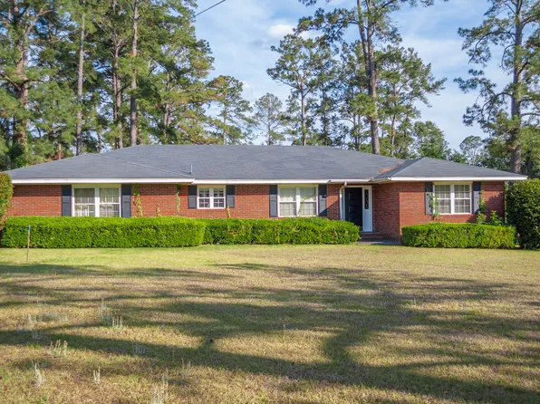 105 Edgewood Rd, Glennville, GA 30427