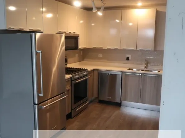 932 W Dakin St, Chicago, IL