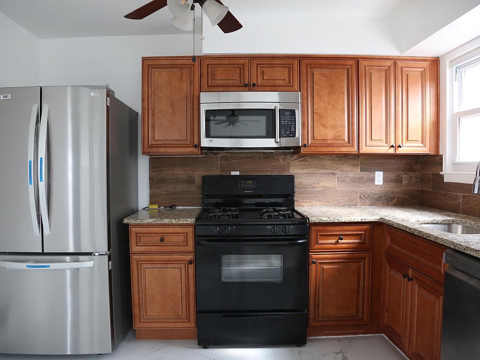 1st image of 312 Brookfield Ave #1