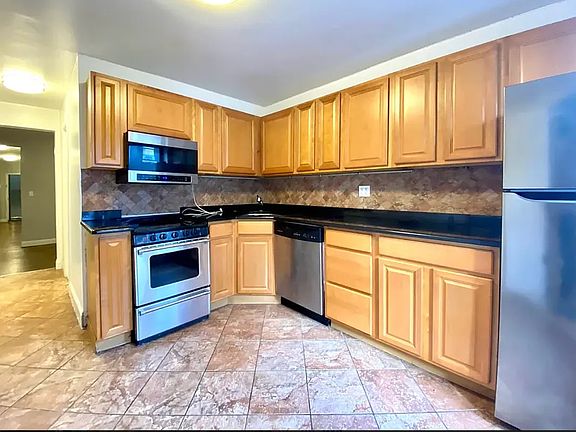 2nd image of 72 W 69th St APT 4B
