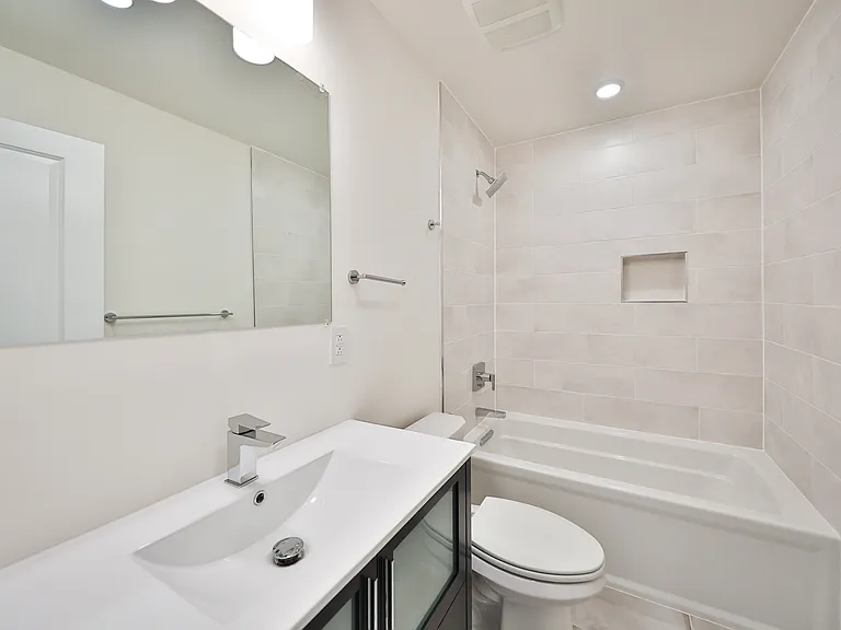 2602 Emerald St #3 — Photo 20