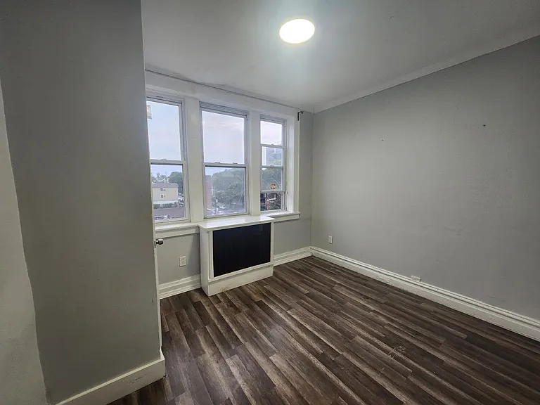 190 Carroll St #41E — Photo 5
