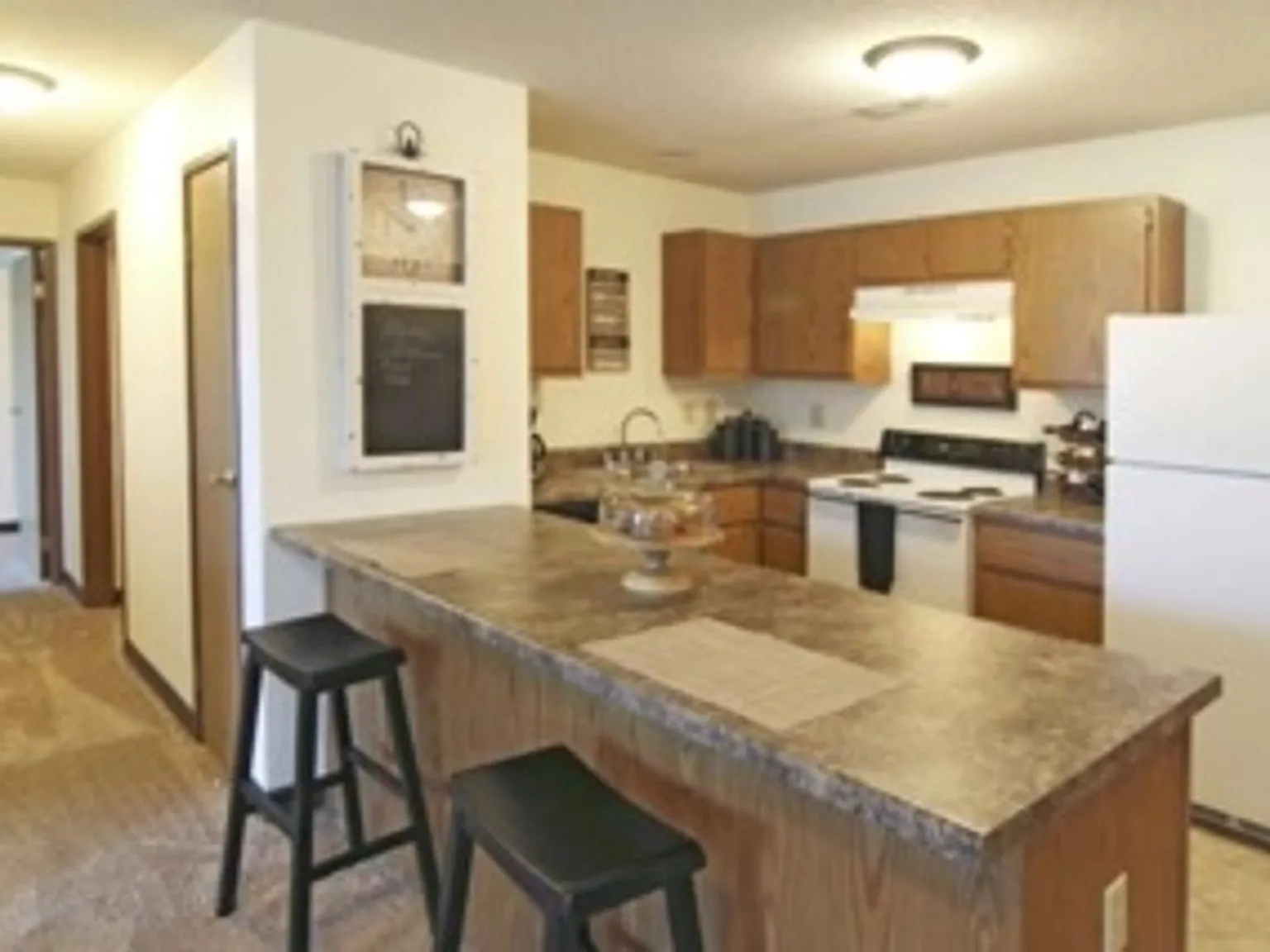 Brewers Point Apartments — Photo 3