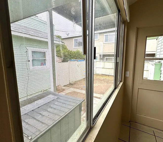 491 Rose Ave #A — Photo 11