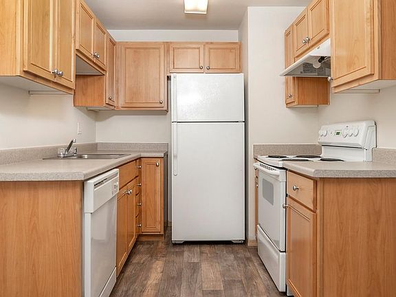 5th image of 101 138th St S APT 21