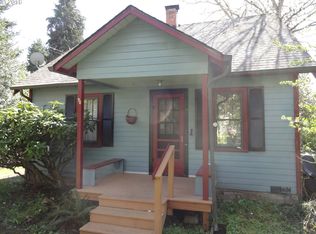 90 Knoop Ln, Eugene, OR 97404