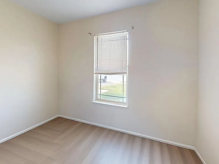 2703 Tara Dr — Photo 20