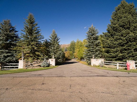4th image of 419 Juniper Rd