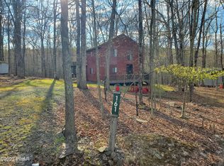 161 Eagle Rock Rd, Lackawaxen, PA 18435