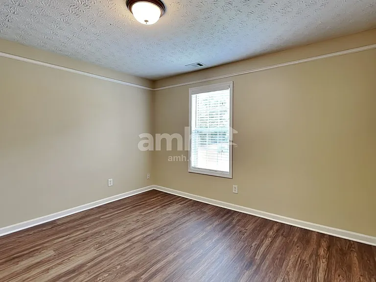 3341 Kittery Dr — Photo 13