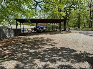 3192 W Hickory Hills Dr, Hulbert, OK 74441