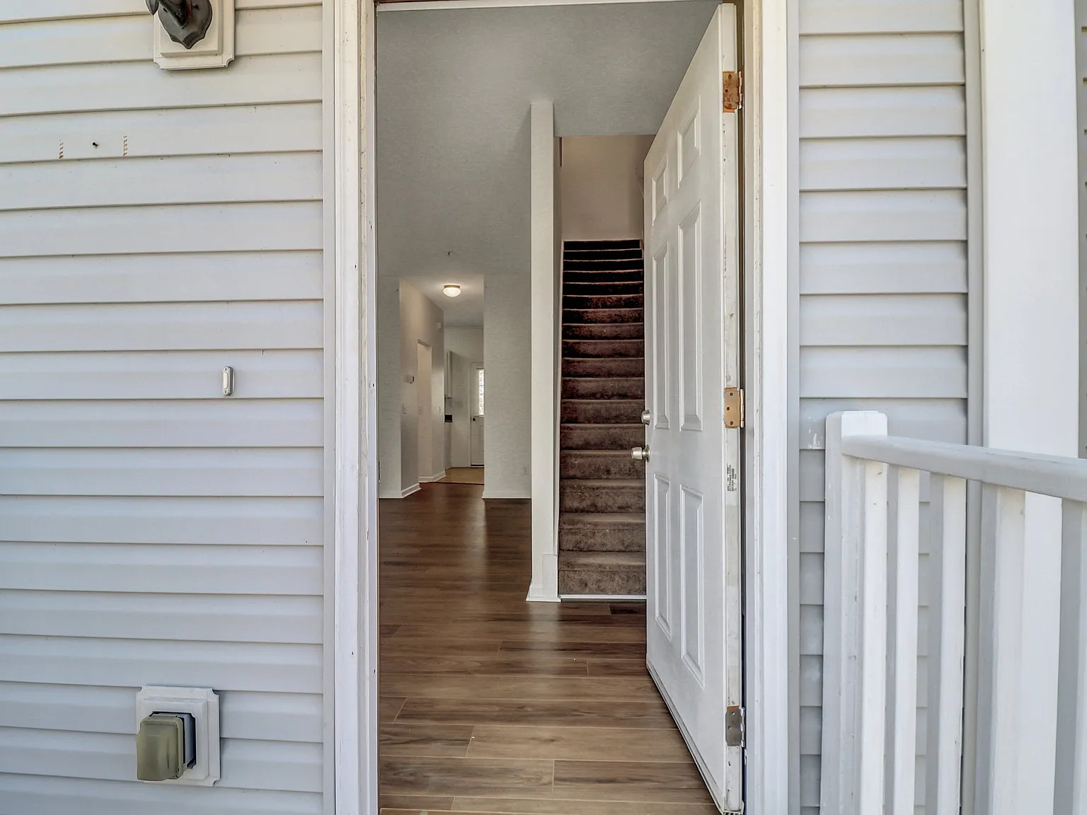 Laurel Oak Lane - 324 — Photo 3
