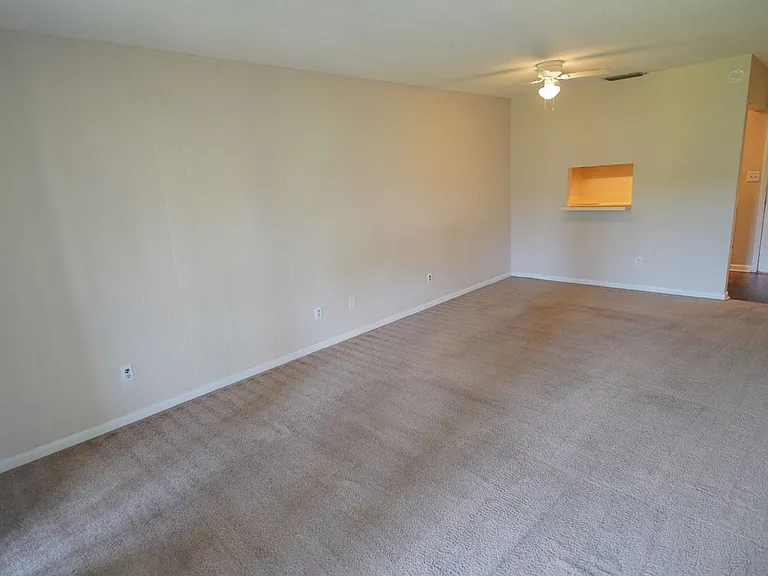 2325 W Pensacola St #223 — Photo 7