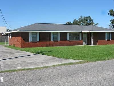 1st image of 301 Gardenia Dr