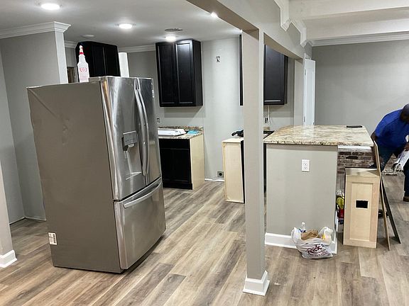 5th image of 2209 W 40th Ave