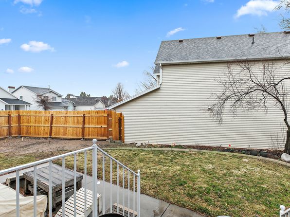 2143 E Alta Cove Cir, Sandy, UT 84093