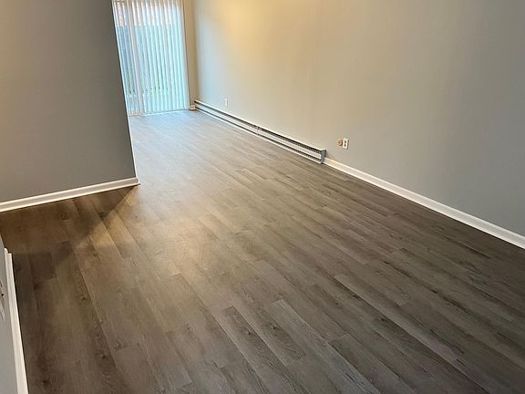 2nd image of 5455 Dunmore Dr