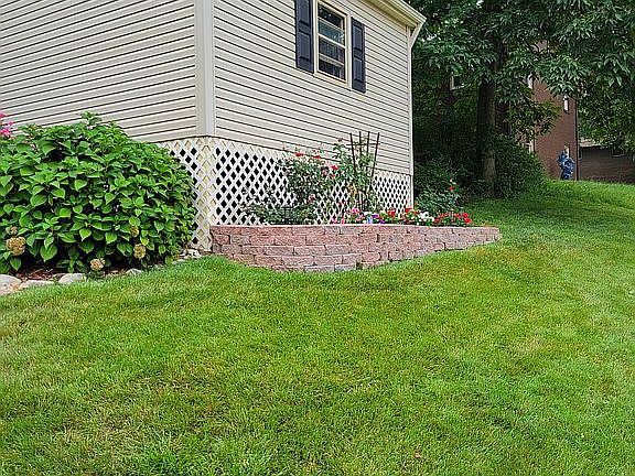 5th image of 2037 Kenneth Dr