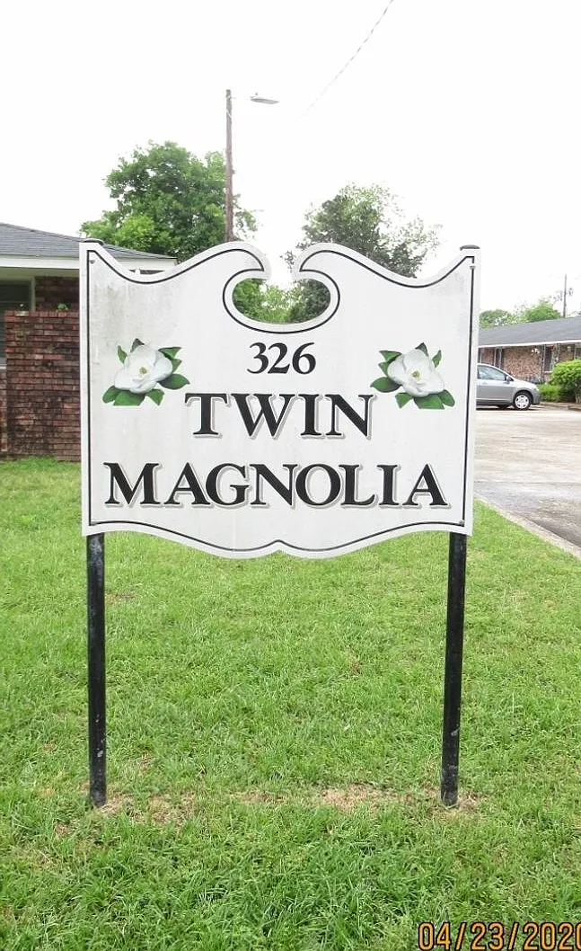 Twin Magnolia-55 & Older- 2 Bedroom, 2 Bathroom Apartment — Photo 2