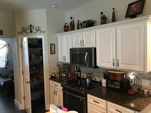 3rd image of 60 Westmoreland Dr