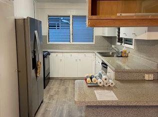 2576A Kekuanoni St, Honolulu, HI 96813
