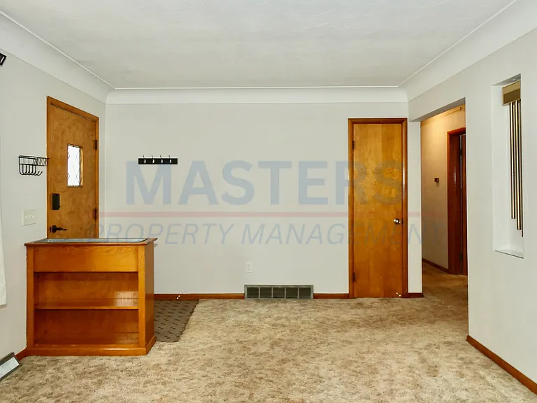 1028 Rosedale St — Photo 3