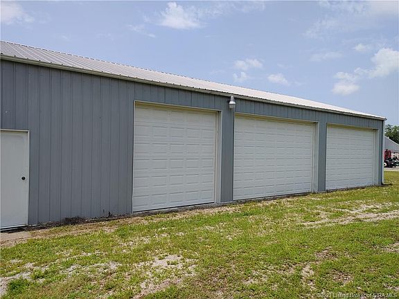 2nd image of 2513 Coopers Ln