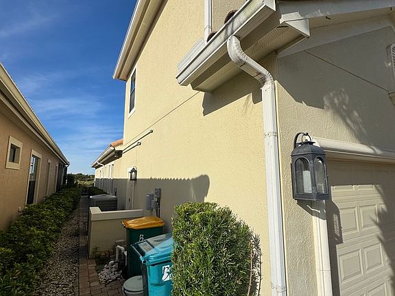 3rd image of 3168 Lamanga Dr