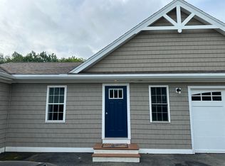 10 Riverbend Rd, Gorham, ME 04038