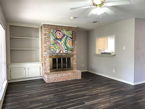4th image of 1038 Apache Falls Dr