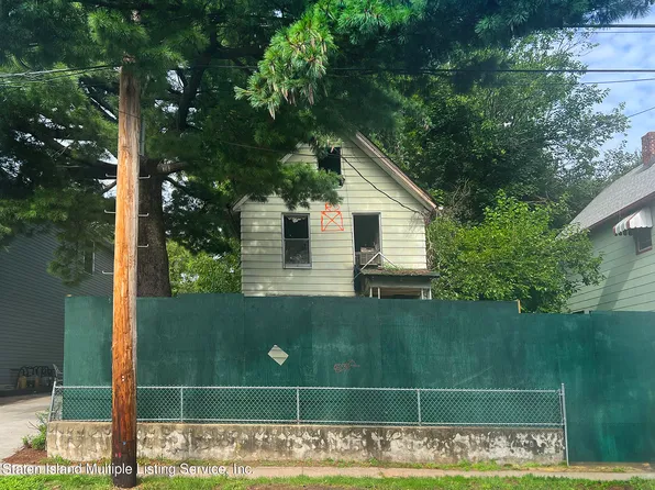 326 Nicholas Ave, Staten Island, NY 10302