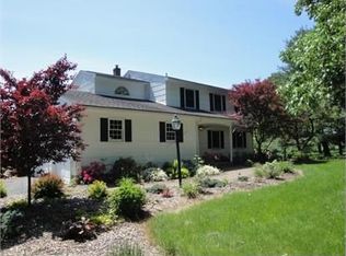 10 Michael Ln, Ringoes, NJ