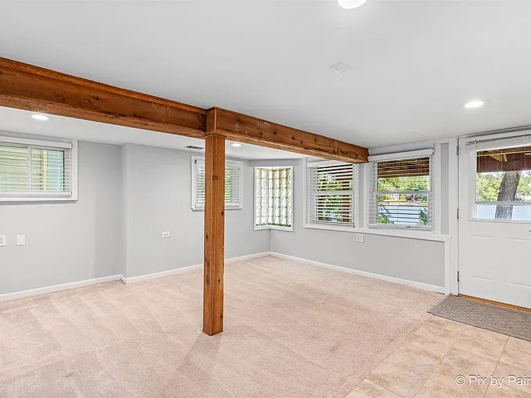 24060 N Lakeside Dr — Photo 22