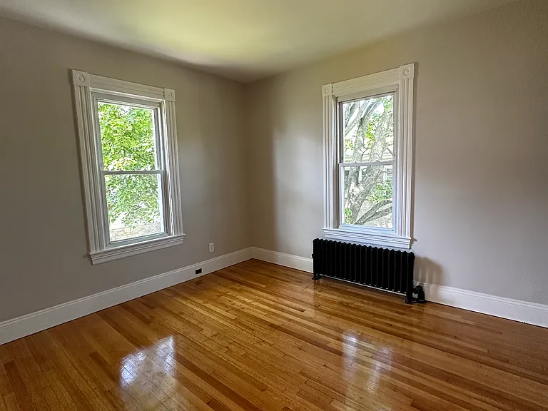 439 Middle St #2 — Photo 4