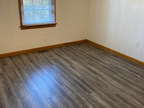 4th image of 1148 River Oak Dr