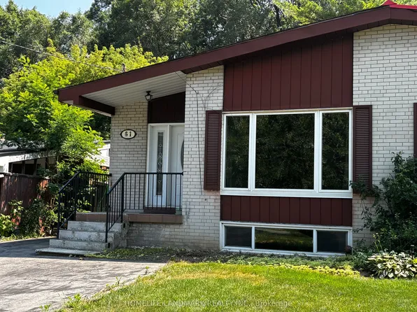 61 Northey Dr, Toronto, ON M2L 2S8