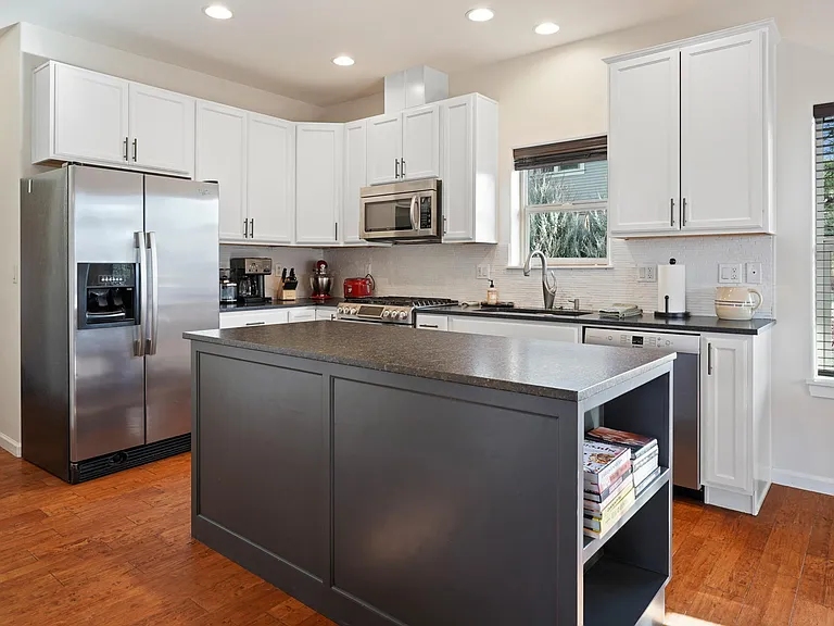 662 NW Mount Washington Dr — Photo 15