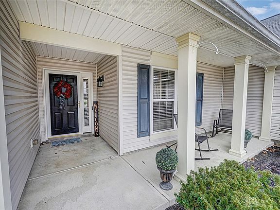 4th image of 10884 Blackbird Ct