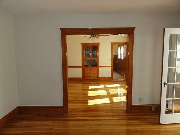 2nd image of 111 Rockwell St