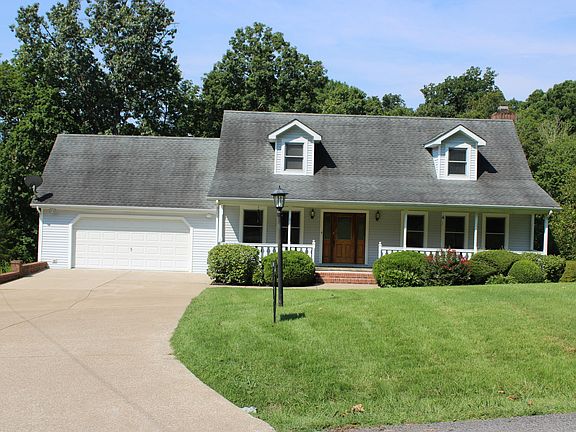 4th image of 615 W Dogwood Dr