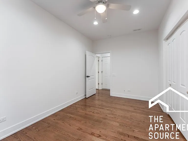 3329 N Avers Ave #3N — Photo 16