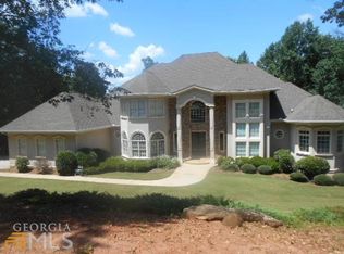 5352 Sandy Lk E, Lithonia, GA 30038