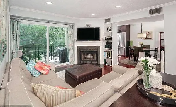 7751 Inversham Dr — Photo 2